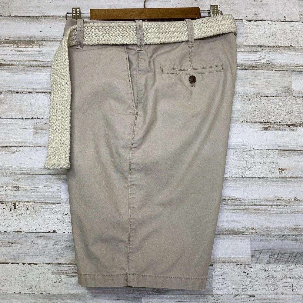 Express Classic Fit Chino Shorts Sz 30 Beige 100% Cotton Flat Front Braided Belt
